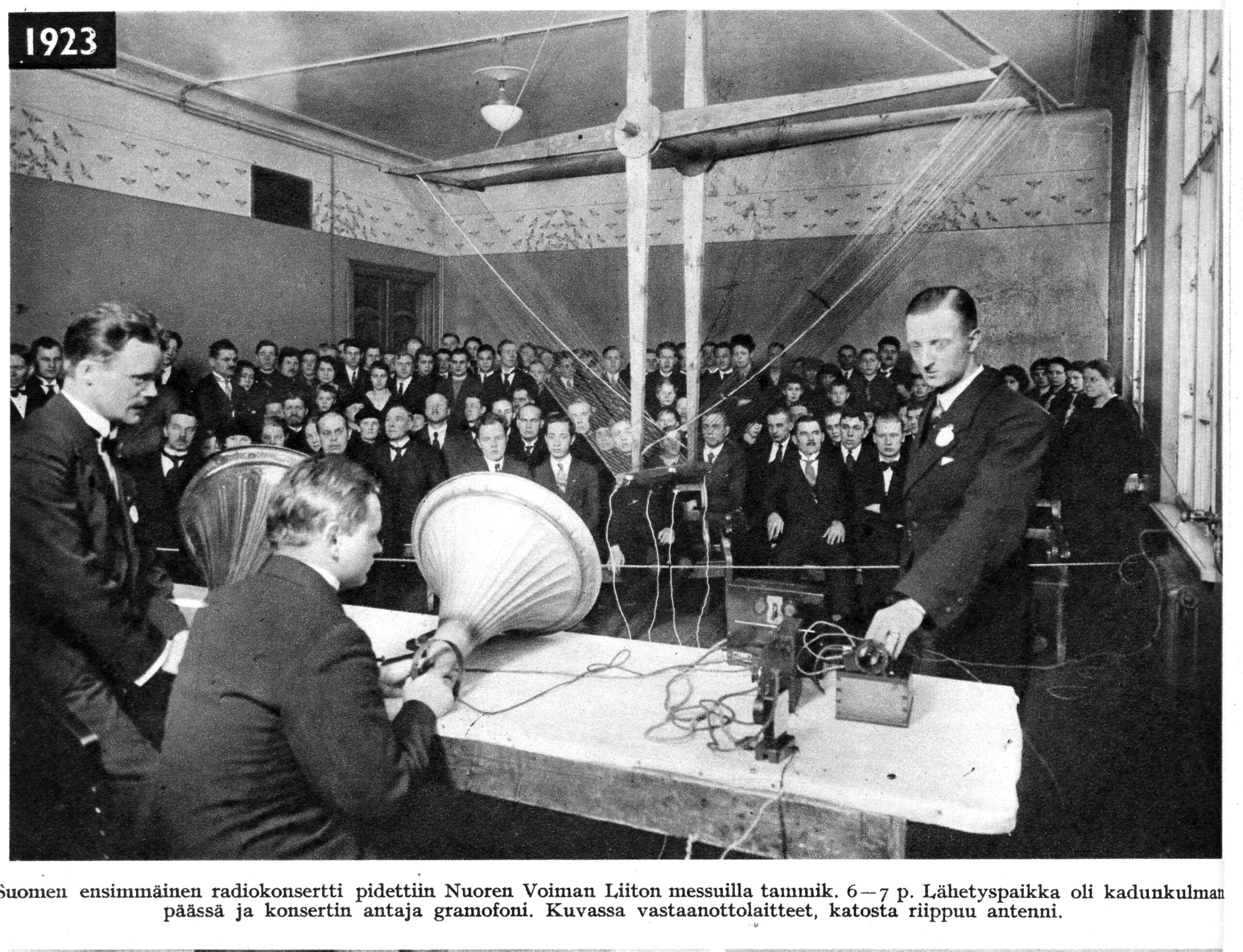 Suomen ensimmäinen yleisradiolähetys 1923